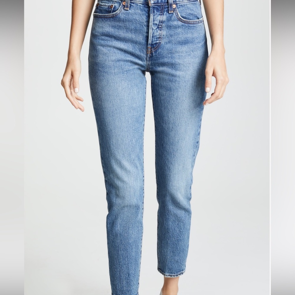 Levis Wedgie Icon Fit high rise tapered jeans | size 28